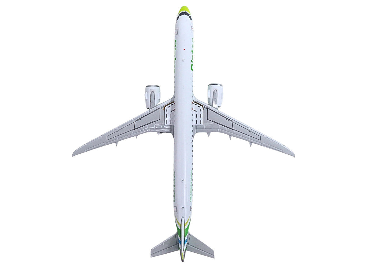 Embraer E195-E2 Commercial Aircraft "Binter Canarias" (EC-OEA) White with Green Tail Stripes Stripes 1/400 Diecast Model Airplane by GeminiJets